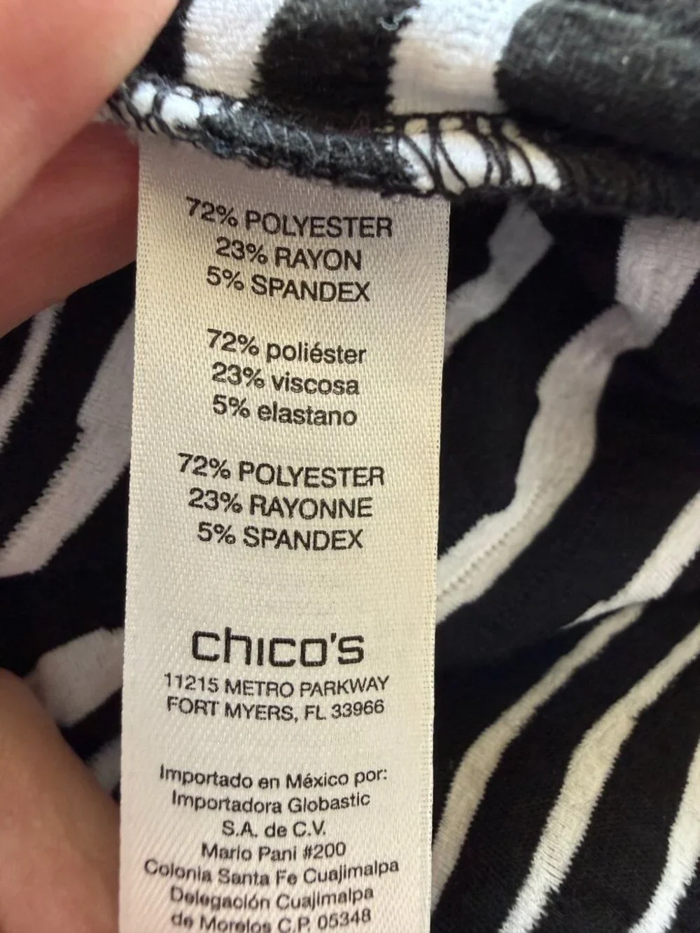 Easywear by Chico's 1 women's black and white waterfall stripes cardigan vest